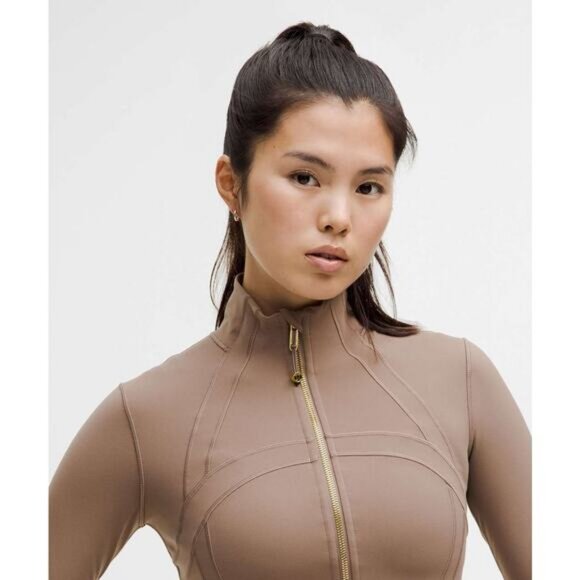 LULULEMON Define Cropped Jacket Size 2 Nulu Taupetastic / Gold - Picture 2 of 9
